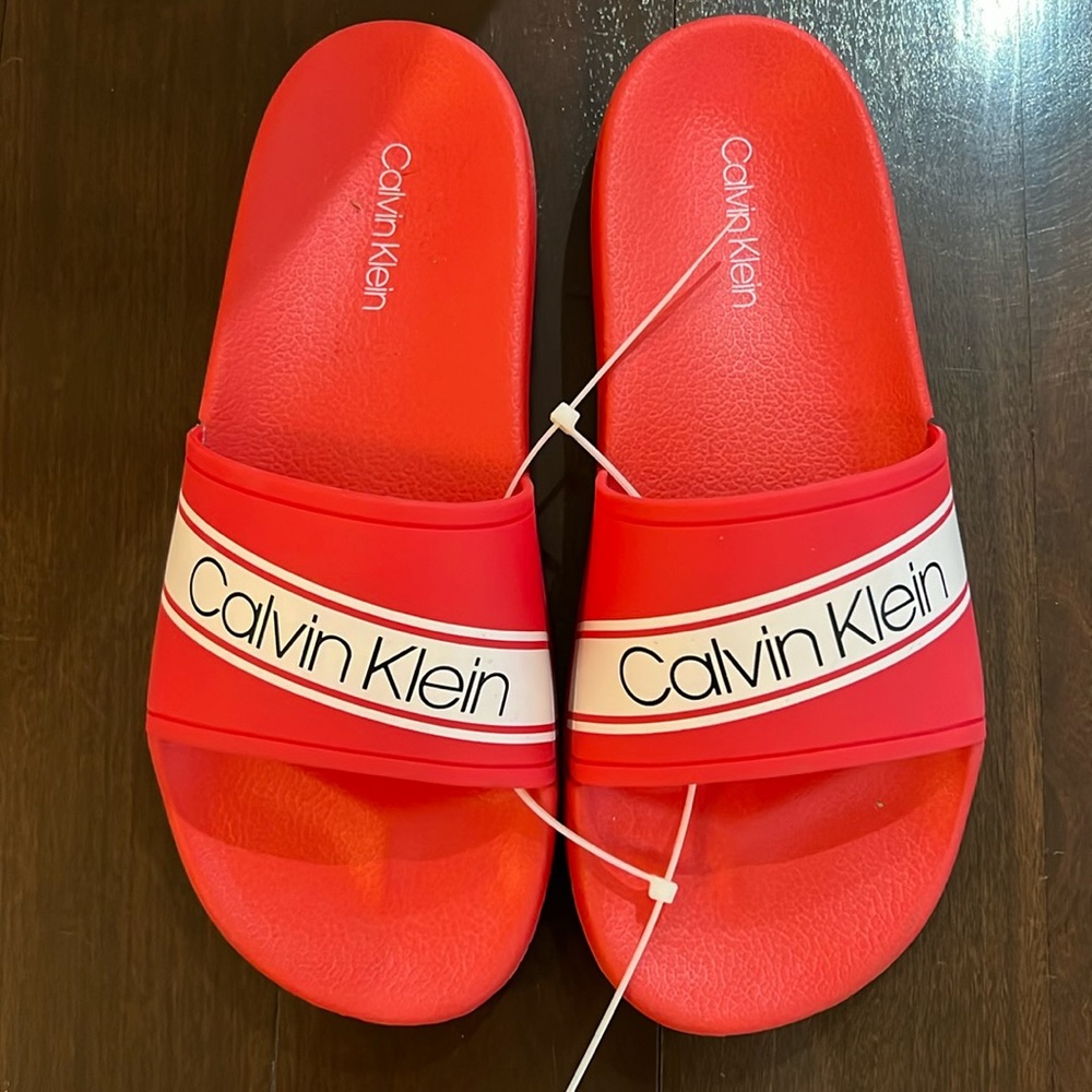 Calvin Klein’  slides ♥️♥️
